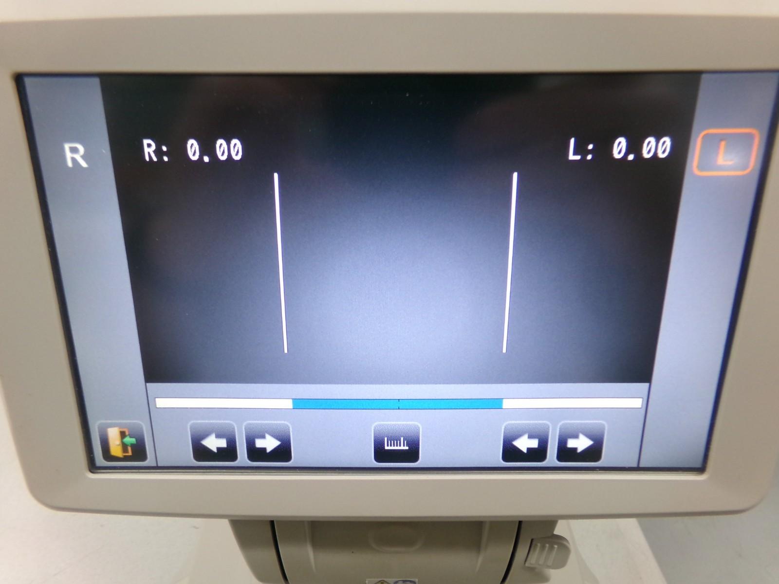 Topcon KR-800 Autorefractor/Keratometer