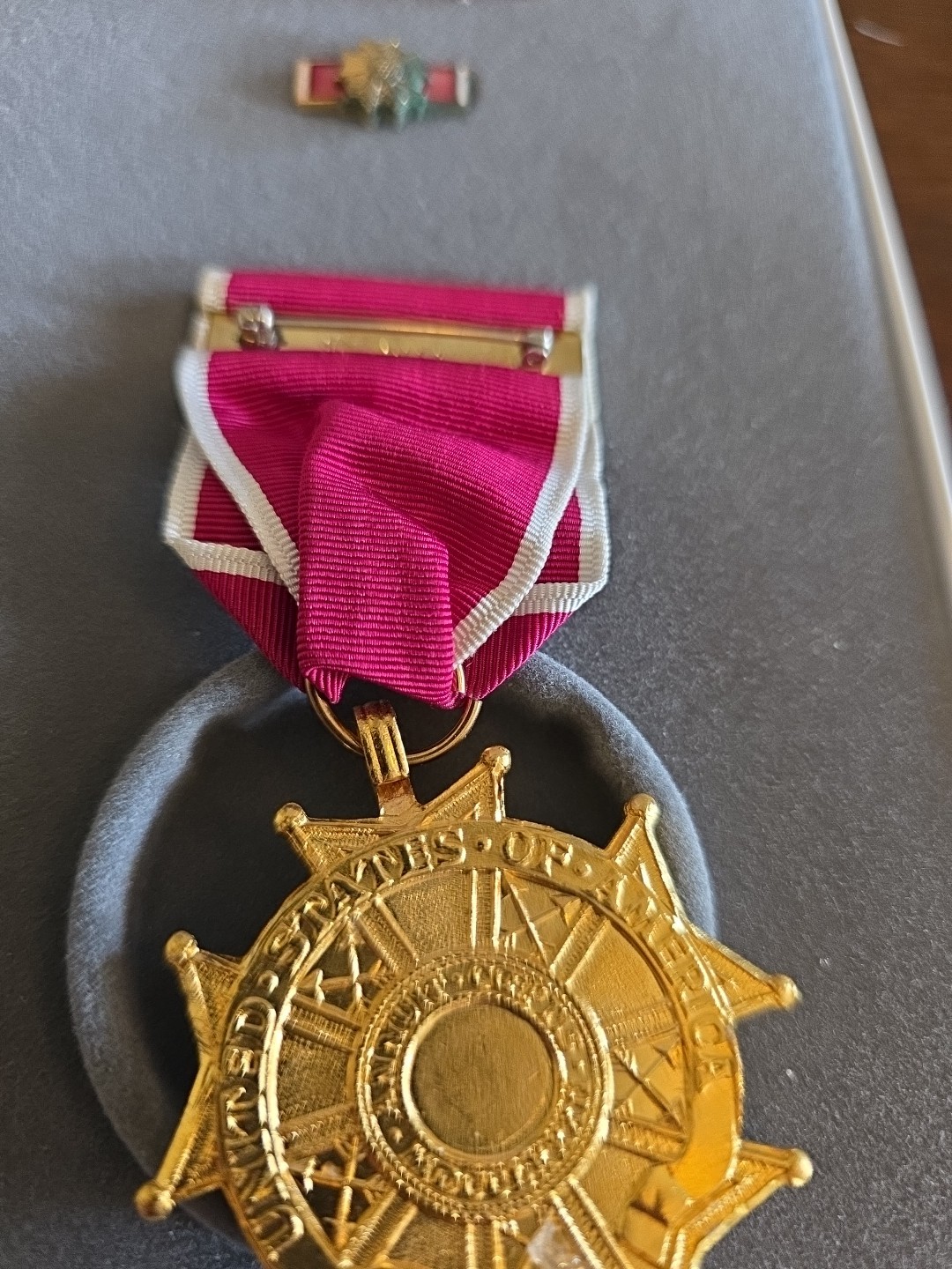 Officer-U.S. Legion Of Merit Medal Ribbon + Devices Vietnam era -SEE STORE WW 1