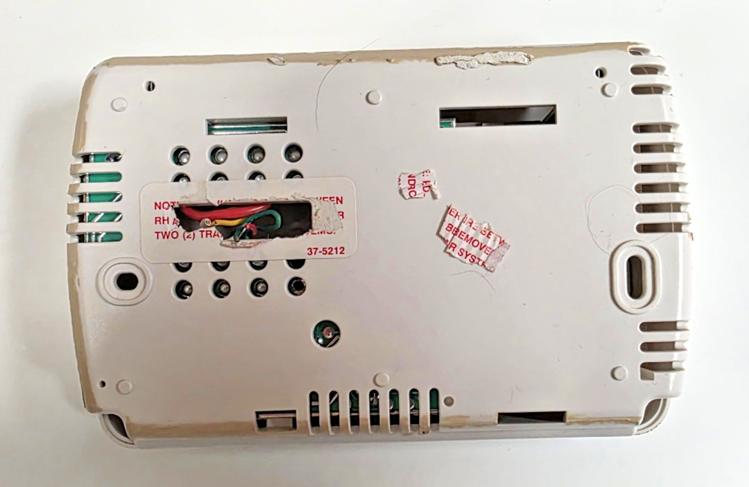 White-Rodgers 1F86-244 Non-Programmable Thermostat 1 Heat /1 Cool Stages.