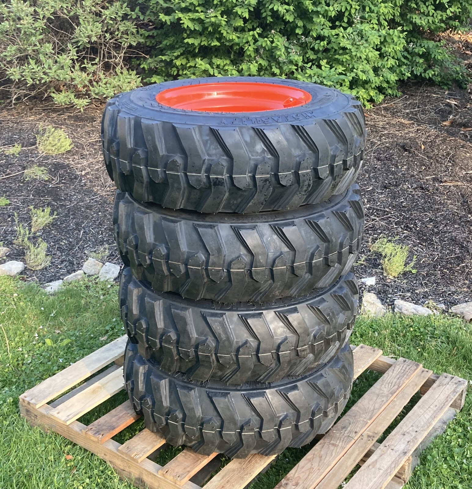 NEW 10-16.5 Skid Steer Tire/Wheel/Rim for Bobcat & more - 10X16.5-12 PLY