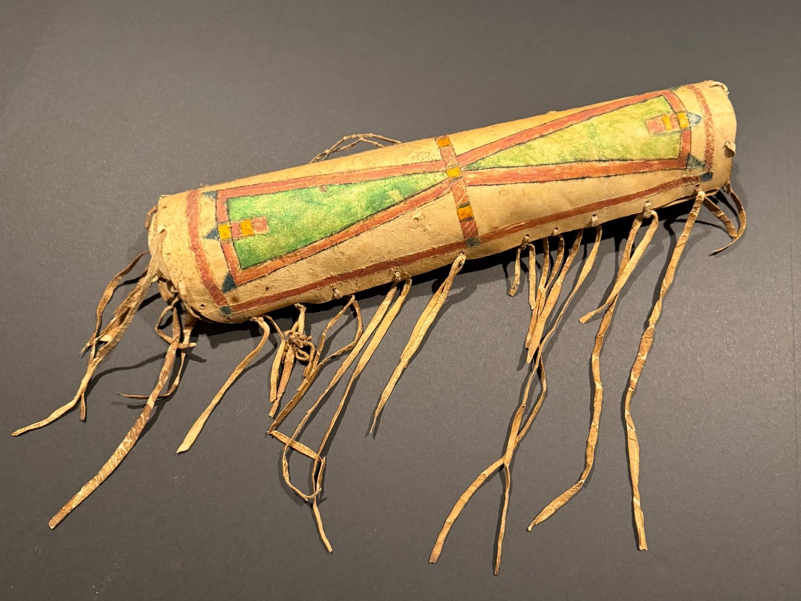 19TH C PLAINS PAINTED PARFLECHE CYLINDER CASE WITH FRINGE, EXCELLENT, NR!