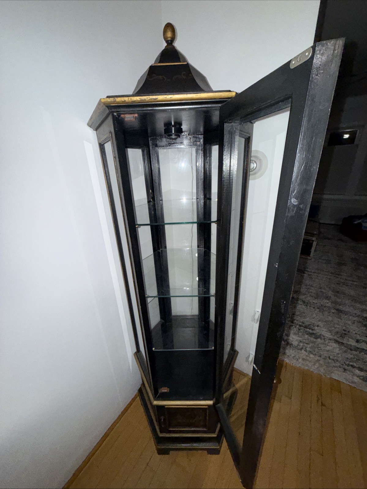 Vintage Chinoiserie Black Lacquered Hexagon Pagoda Curio Cabinet. Made In Italy