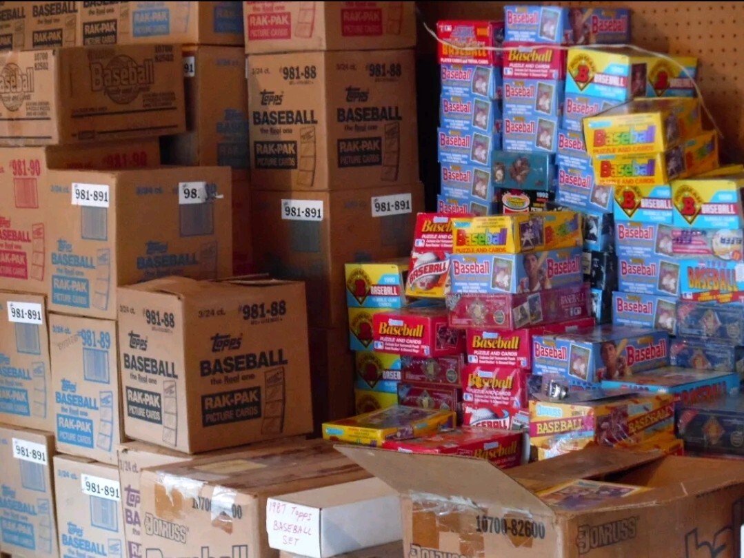 HUGE ESTATE FIND OF VINTAGE SPORTSCARDS WITH OLD UNOPENED PACKS LIQUIDATION