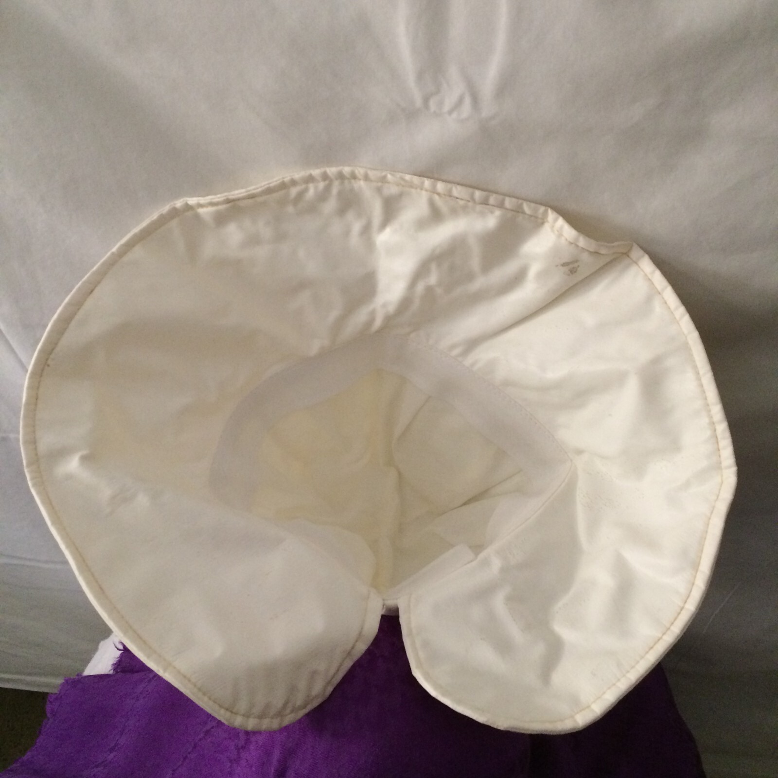 Vintage 1960s White Rain Hat Morton Salt Girl style
