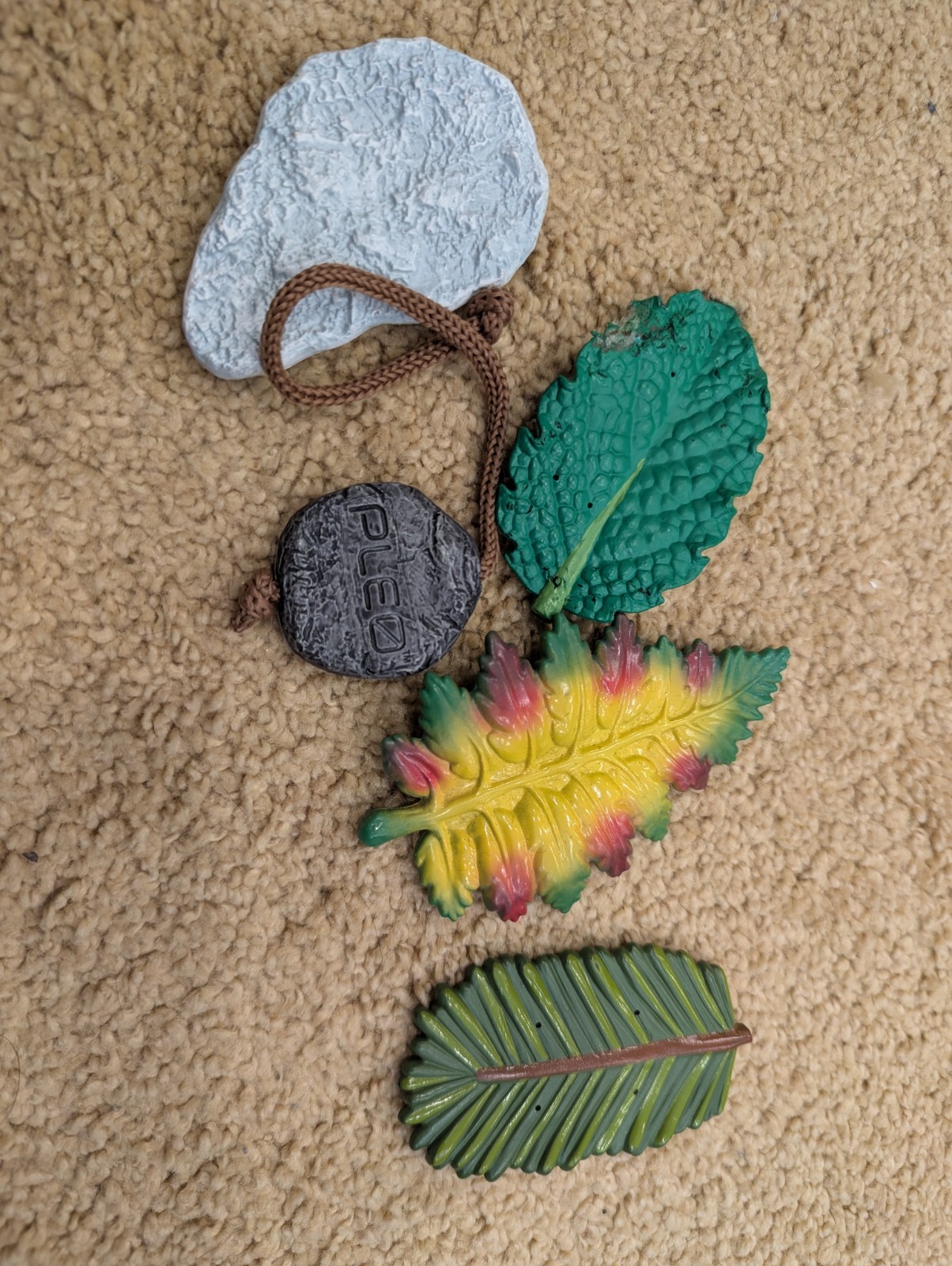 Innvo Labs Pleo RB Robot Dinosaur with Some Accessories, Dead Battery Pls Read