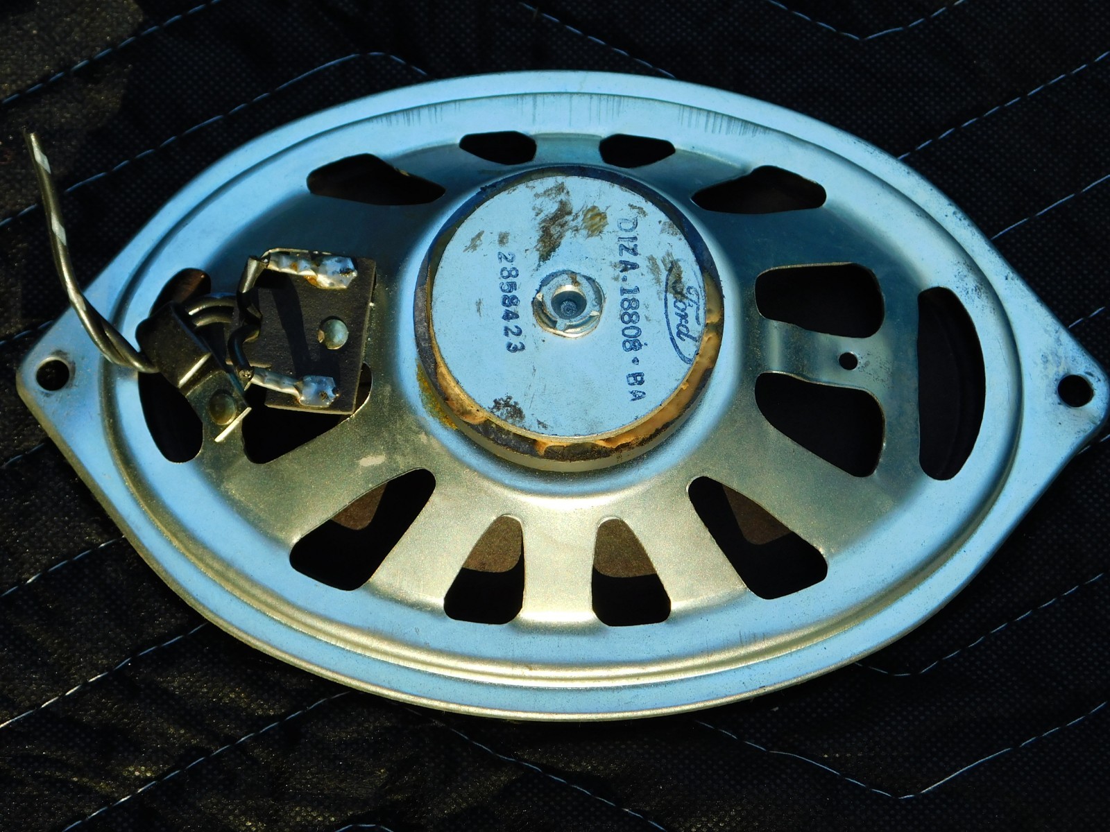 1965 FORD THUNDERBIRD OEM AM-FM RADIO KNOBS BEZEL SPEAKER