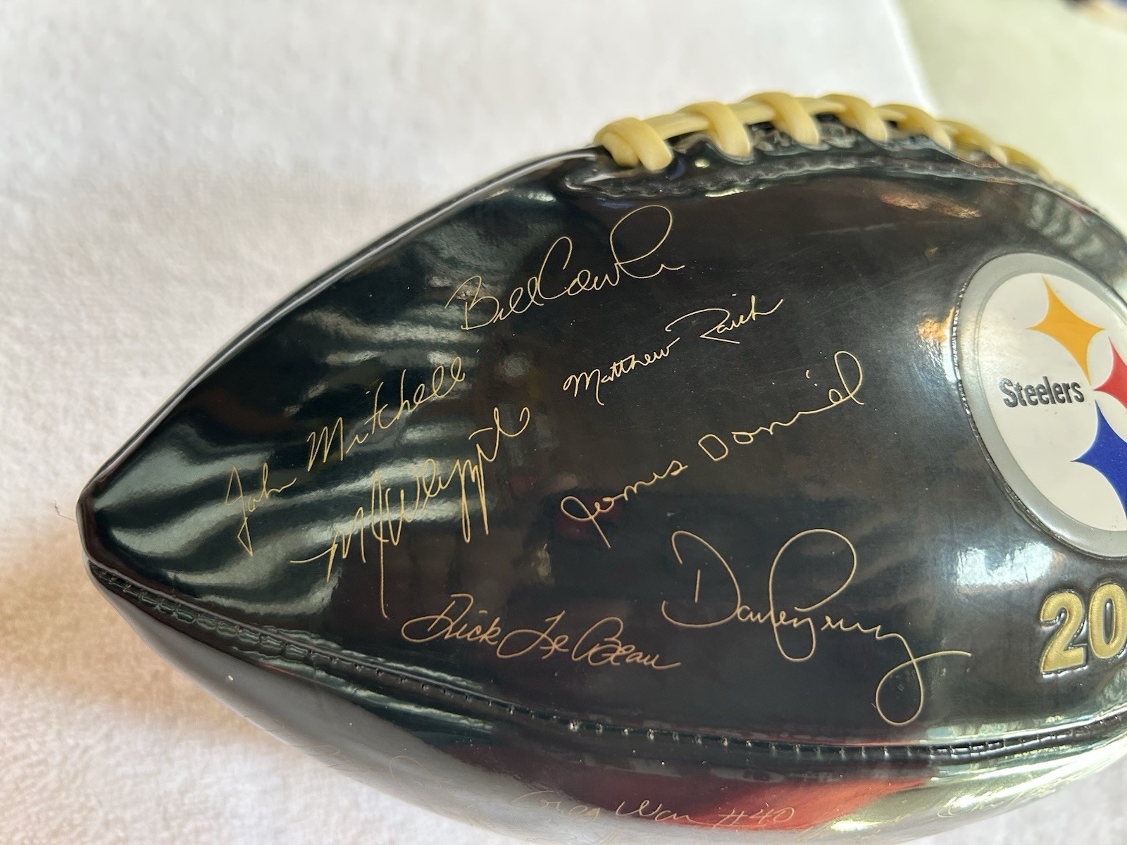 2005 TEAM SIGNED STEELERS FOOTBALL