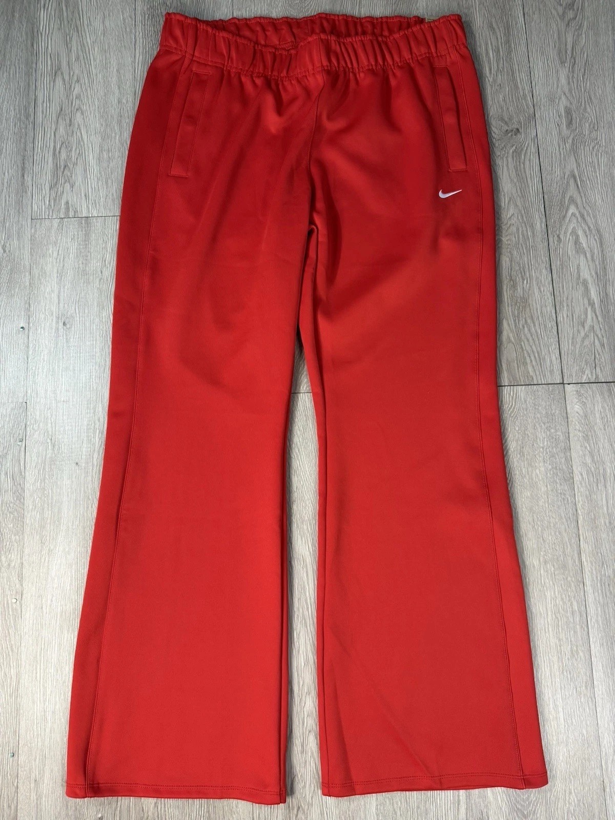 Nike Women New Sptcas Flare Pant Slim Fit Mid Rise Full Length HJ1016-657 Red XL