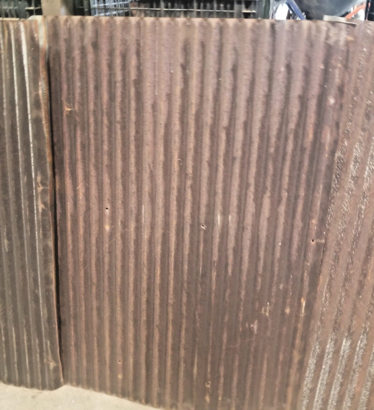 (30 sq.ft.) 5 pcs 3' x 2' RUSTY RECLAIMED CORRUGATED METAL BARN ROOFING TIN