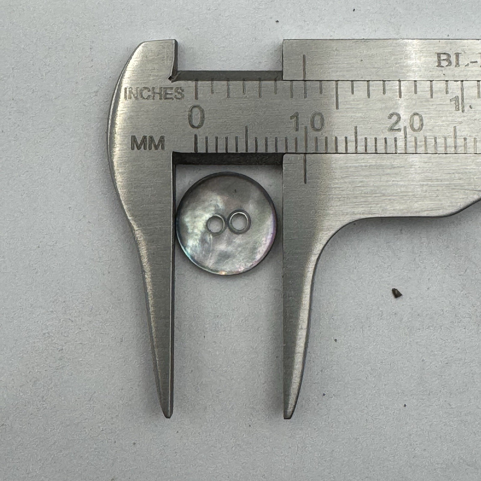 Smoke/Rainbow/Iridescent MOP/Mother Of Pearl Shell Button 10mm 3/8" 2hole