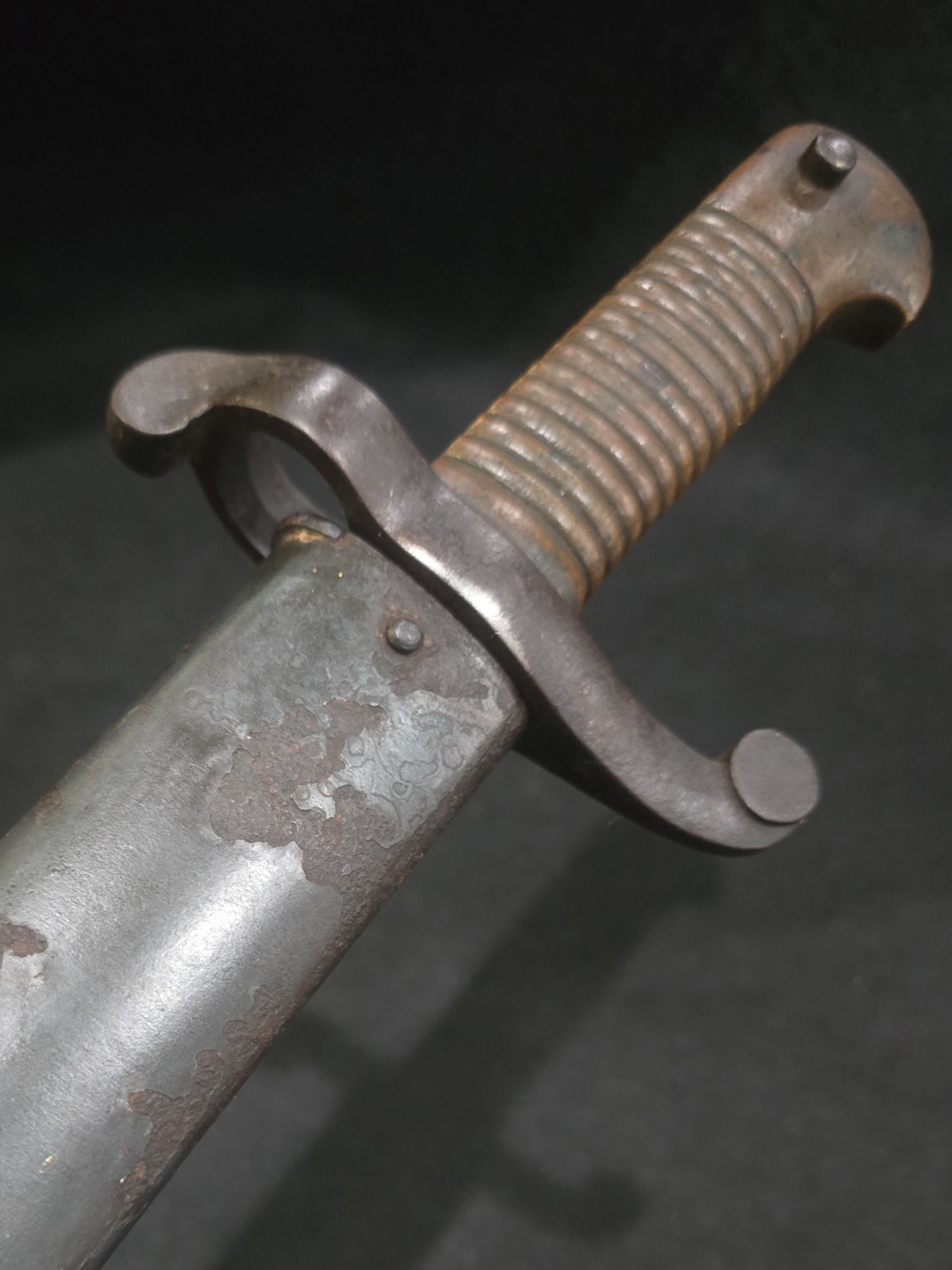 Bayonet S&K German Manufacture Marked 185D With Metal Sheath
