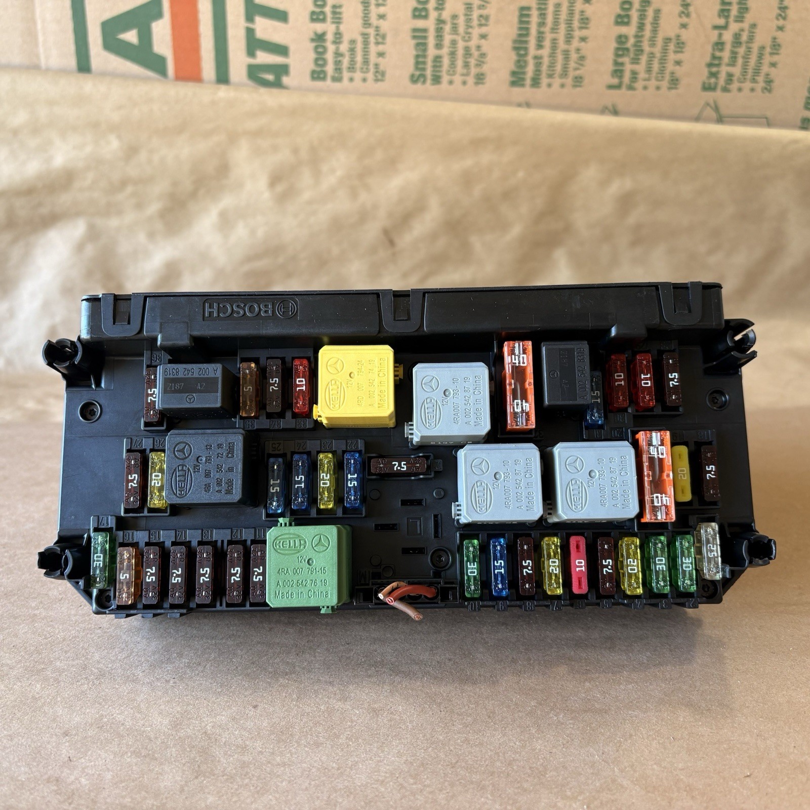 13 Mercedes-Benz C250 Front Fuse SAM Relay Box Control Module A 212 900 34 14