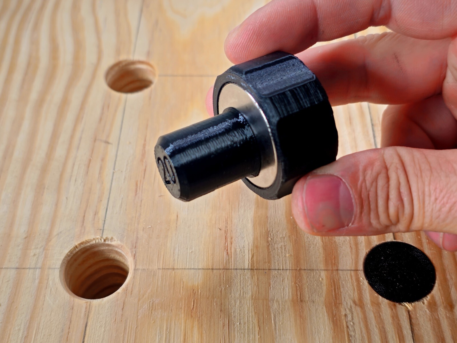 Wilbur’s Finest MFT Bench Dog Hole Plug Covers Magnetic 20mm or ¾.