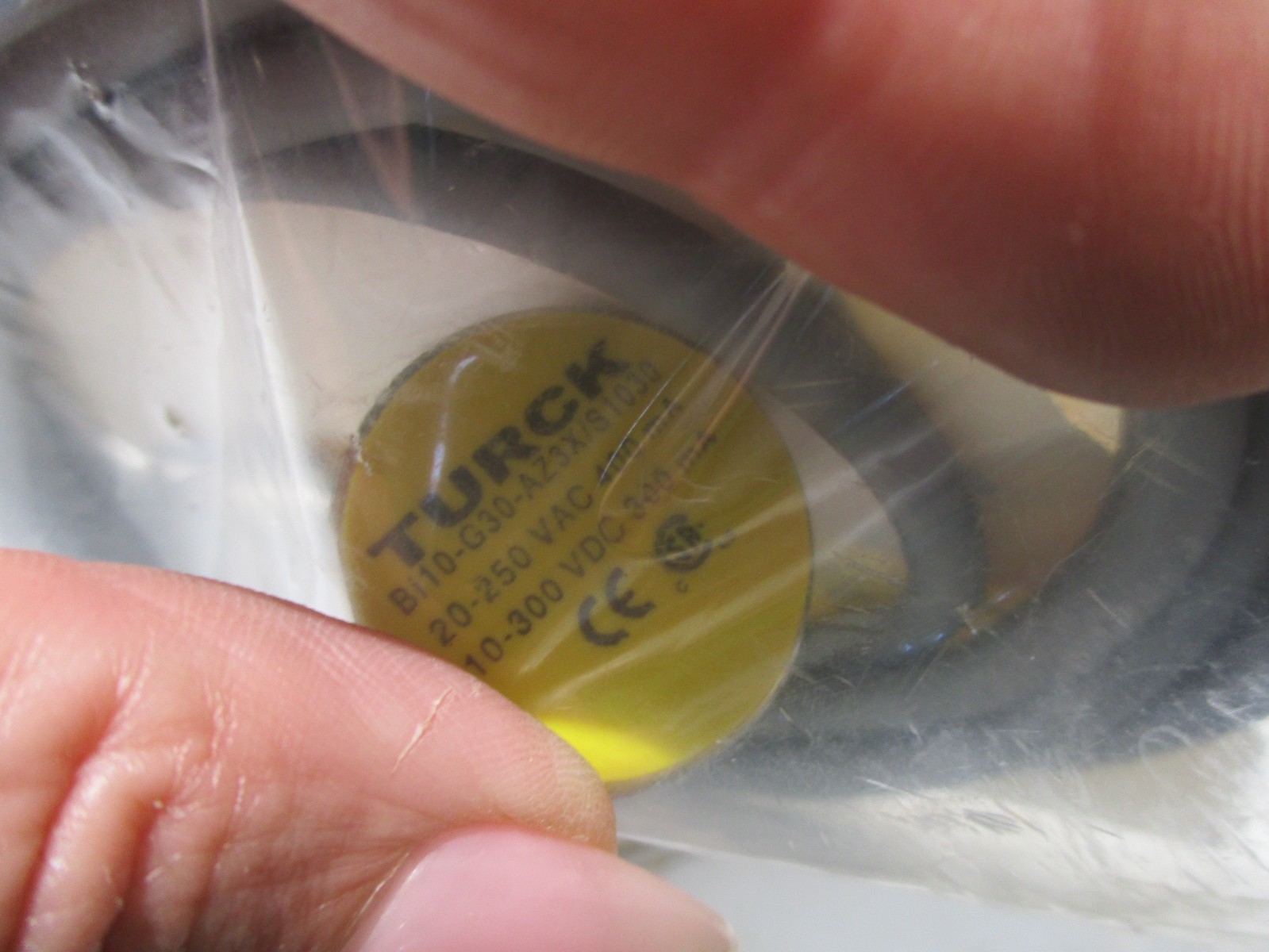 NEW TURCK BI10-G30-AZ3X/S1030 PROXIMITY SENSOR