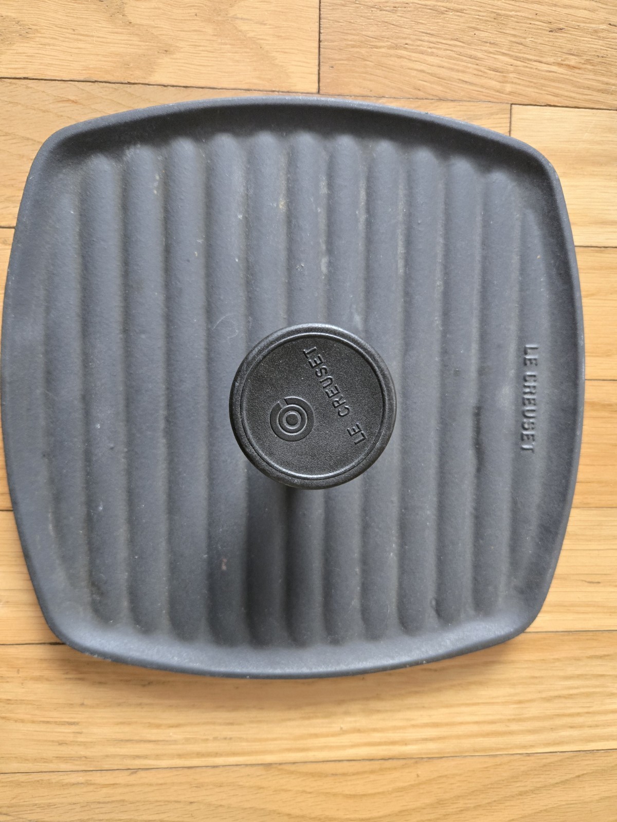 Le Creuset 9” Inch Square Matt Black Cast Iron Panini Press