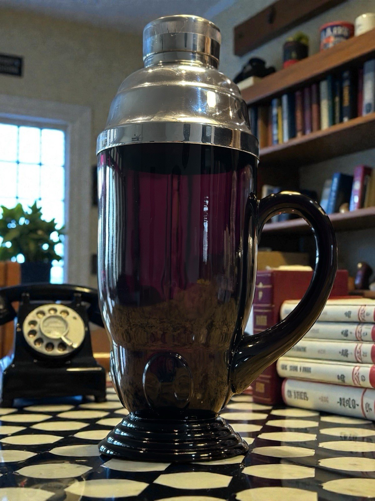 New Martinsville Moondrops Black Amethyst Glass Art Deco Cocktail Shaker Pitcher