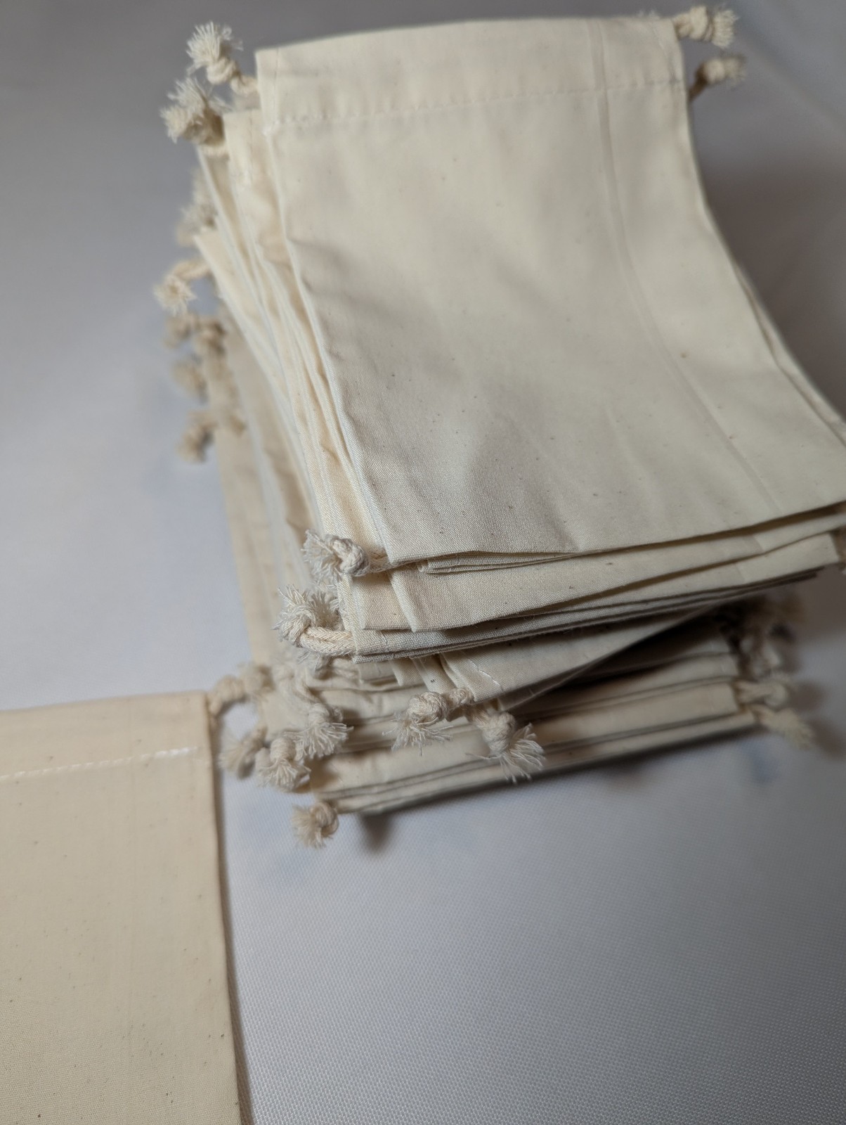 50 count - 4 x 5.5 inch Cotton Muslin Drawstring Bags Wedding Party Favors Gifts