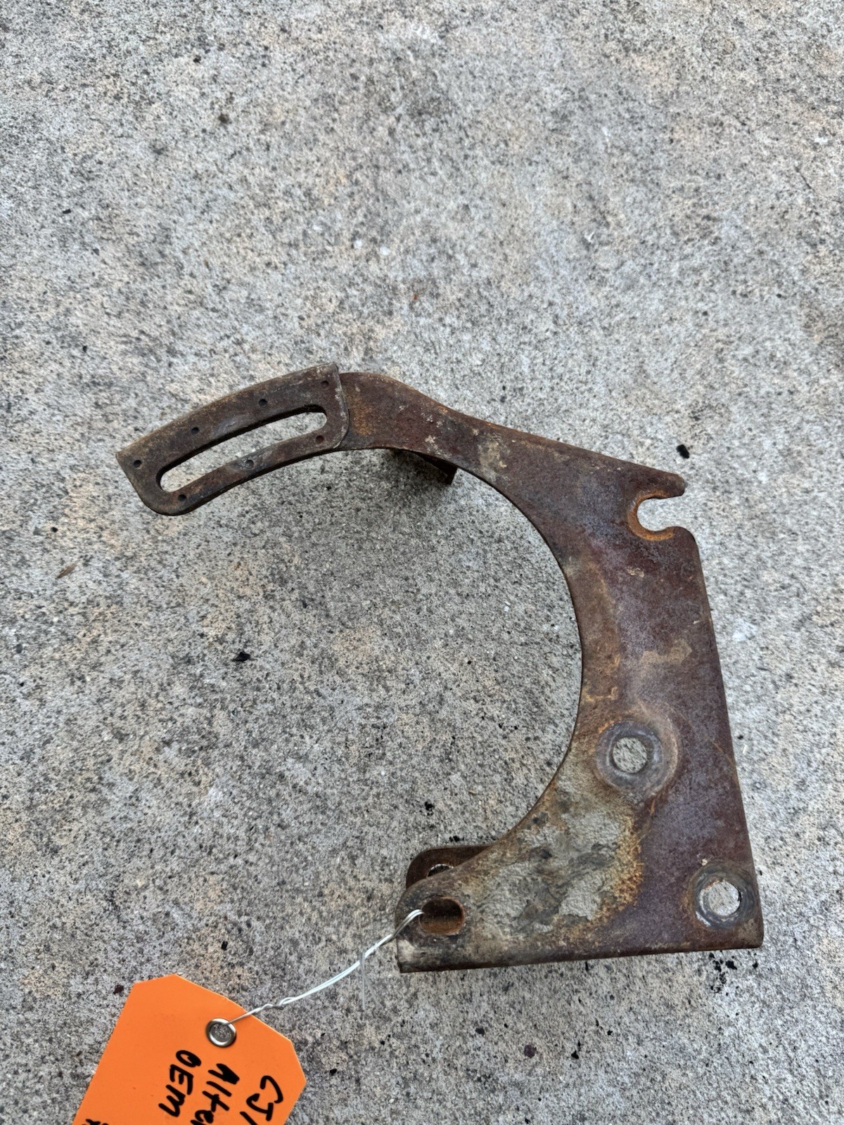 76-90 Jeep Wrangler CJ/YJ 4.2L 6cyl  Alternator Bracket OEM