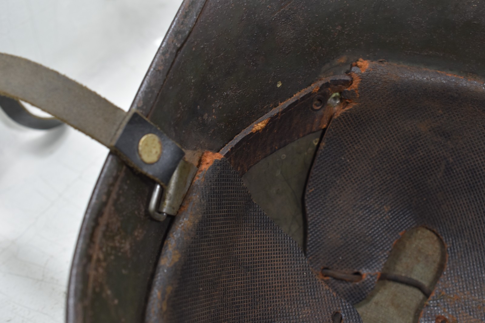 Dutch M27 M34 1934 Military Helmet with Crest Chin Strap and Liner