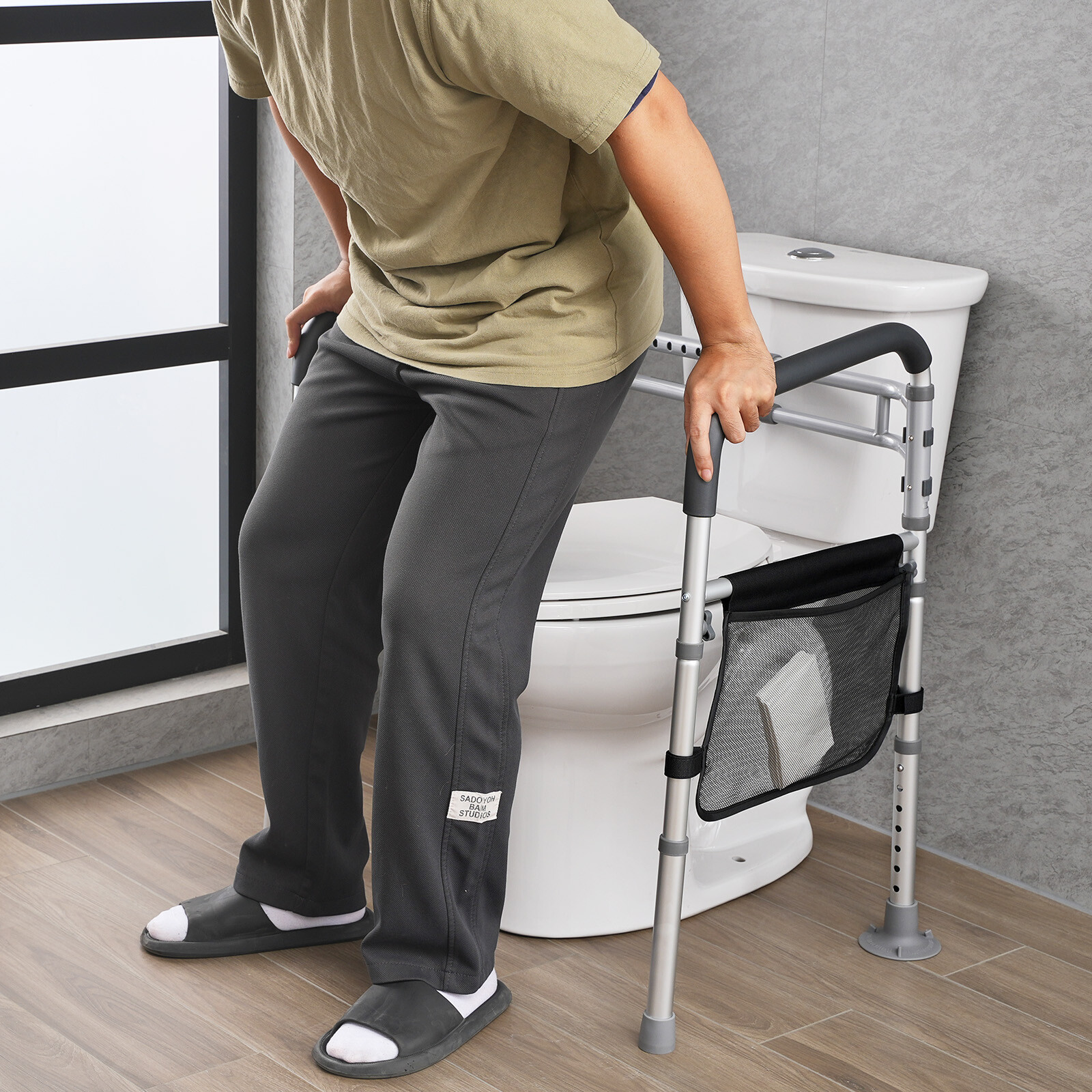 Foldable Toilet Safety Rail Toilet Rail with Non-Slip Handles for Seniors