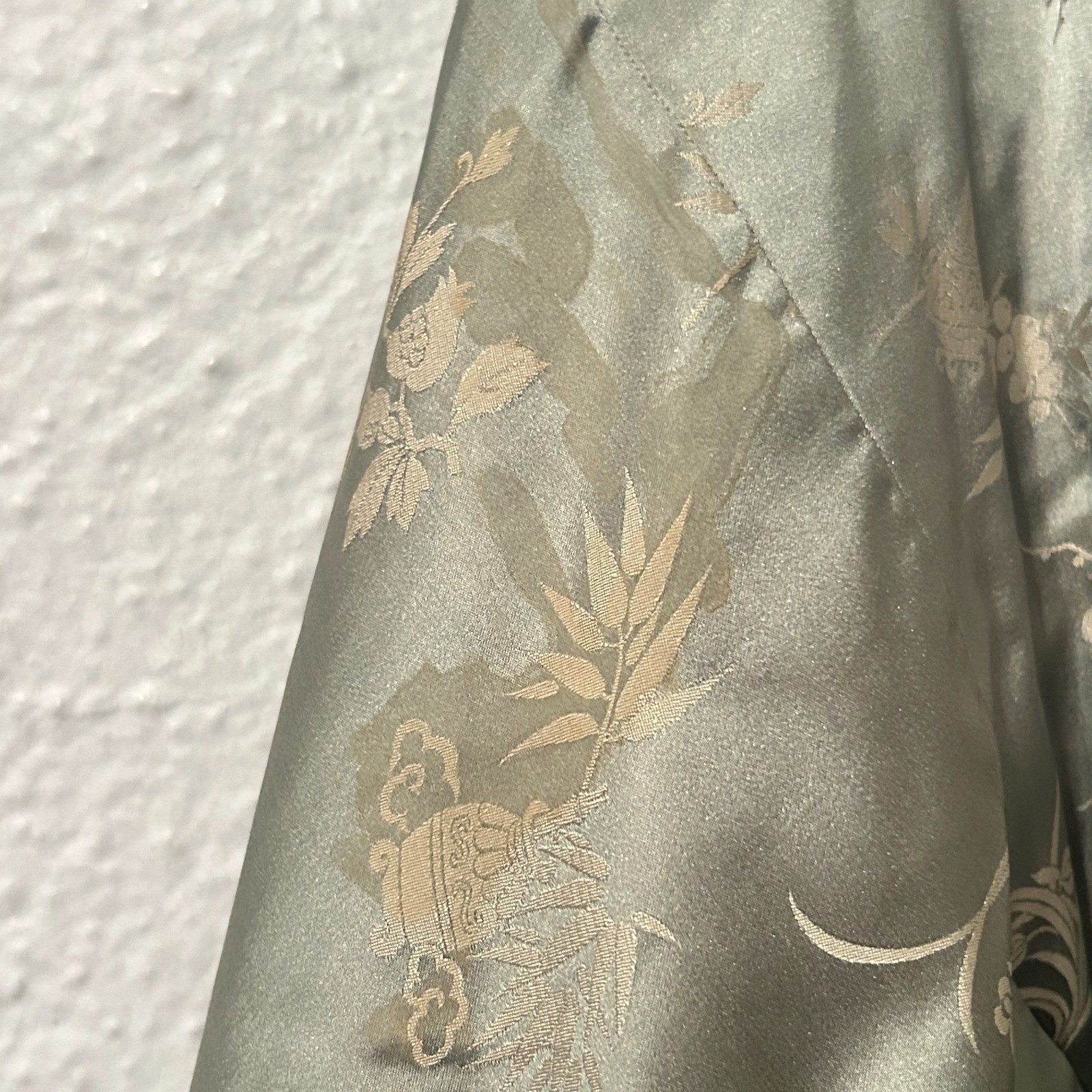 Vintage Madame Mme Butterfly 60s Silk Brocade Japanese Kimono Robe Floral Belted