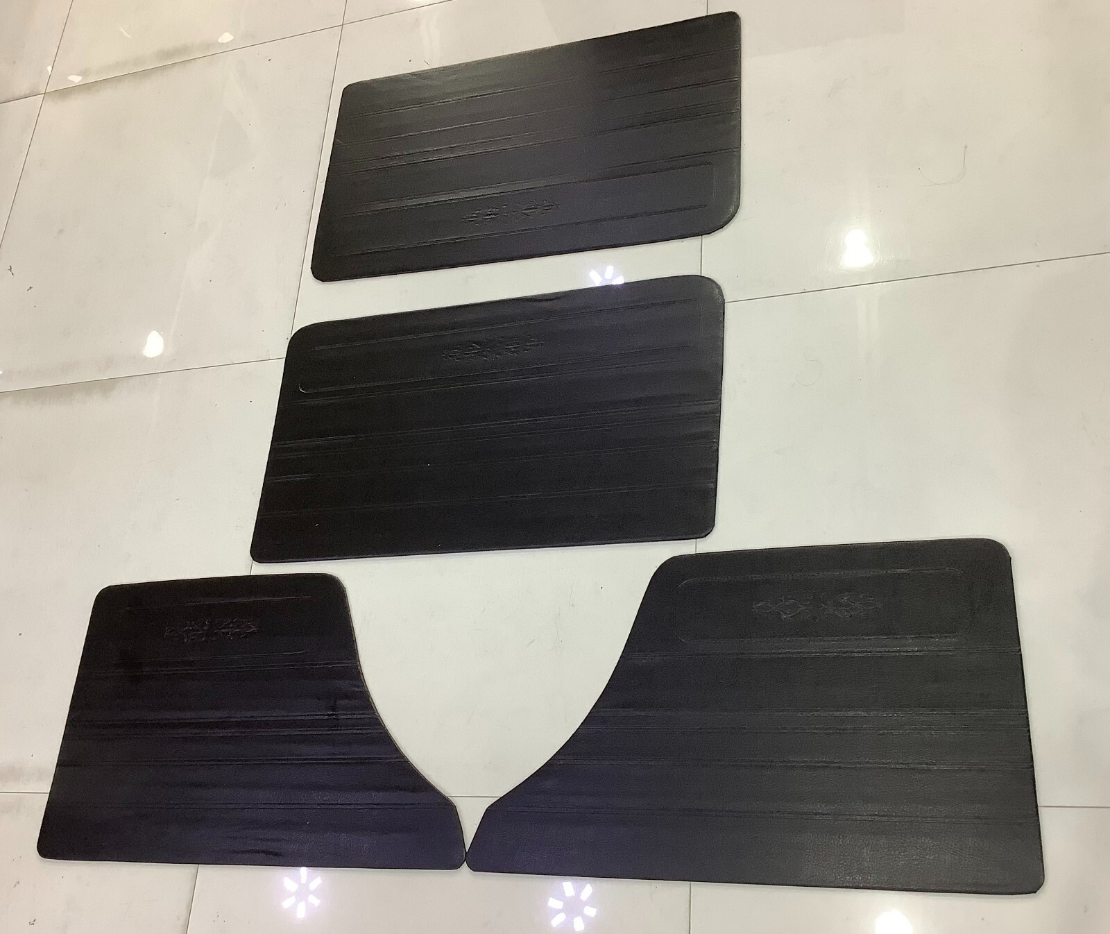 LADA 2103-2106, SET DE PAÑOS DE PUERTAS (4 PIEZAS)