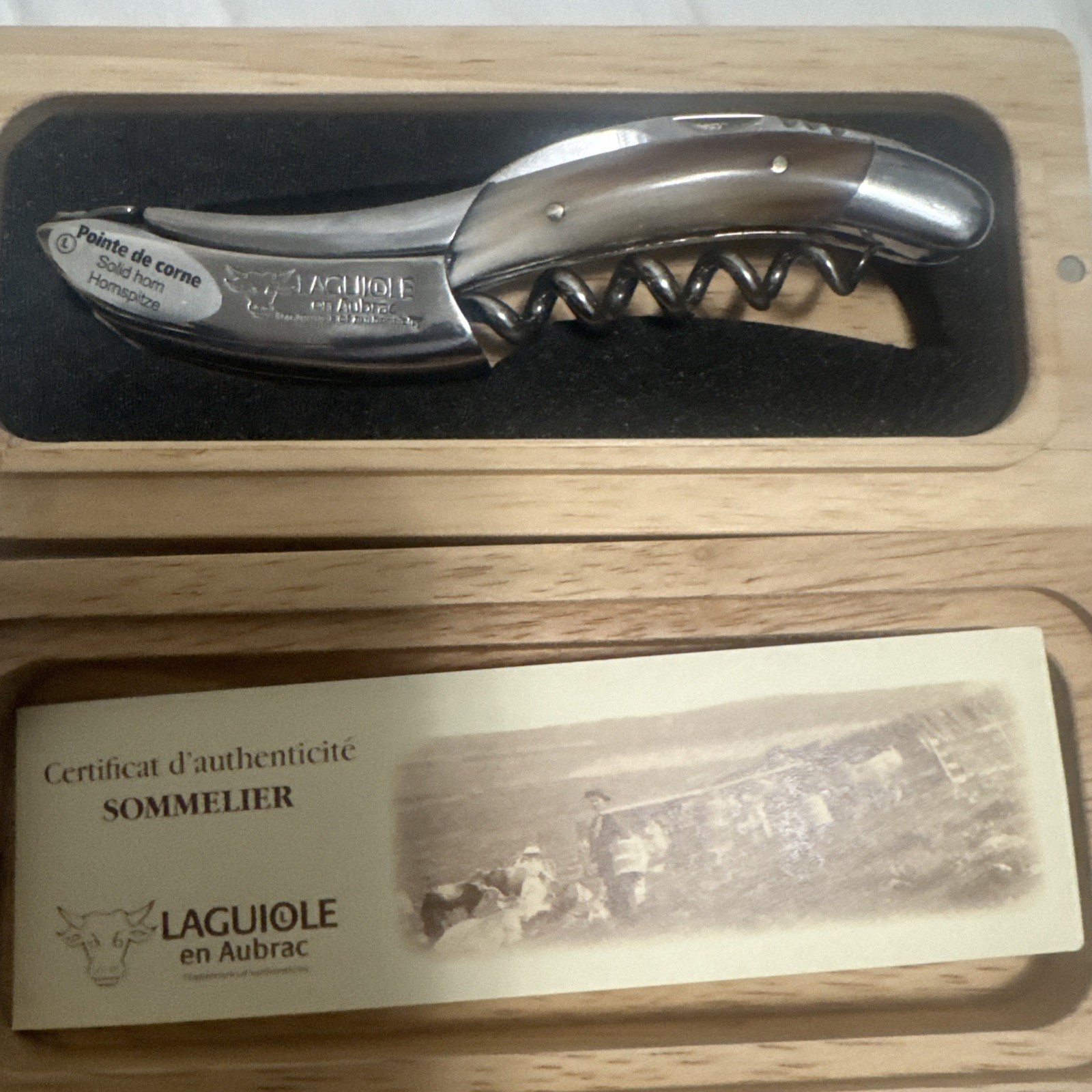 Laguiole En Aubrac Sommelier Waiter's Corkscrew Wine Opener Solid Horn Handle