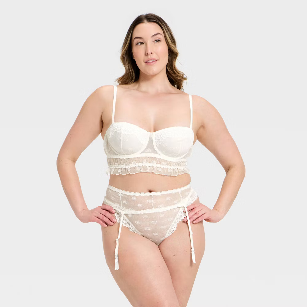 Women's Heirloom Lace 3pc Lingerie Set - Auden White M