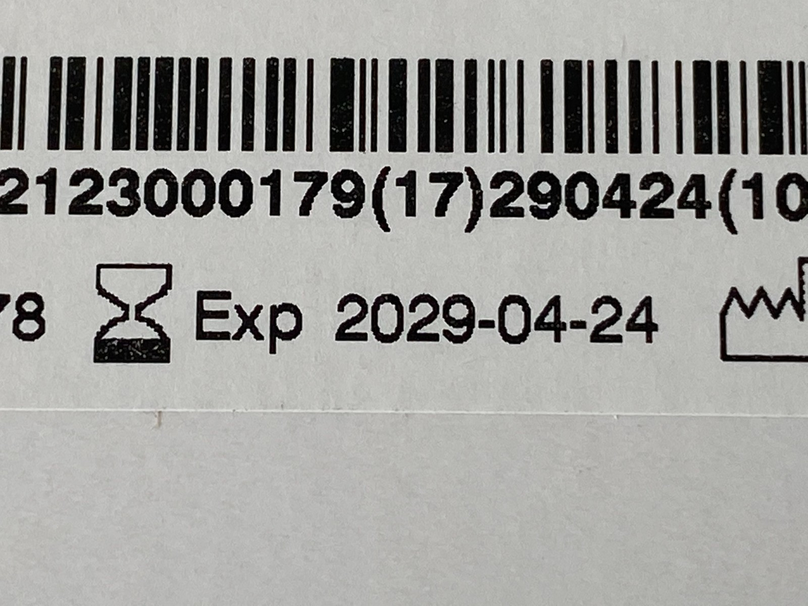 Box of 4 Surgifoam Absorbable 1973 Exp.2029-04 (*CC28/H56/DD17/DD36*)