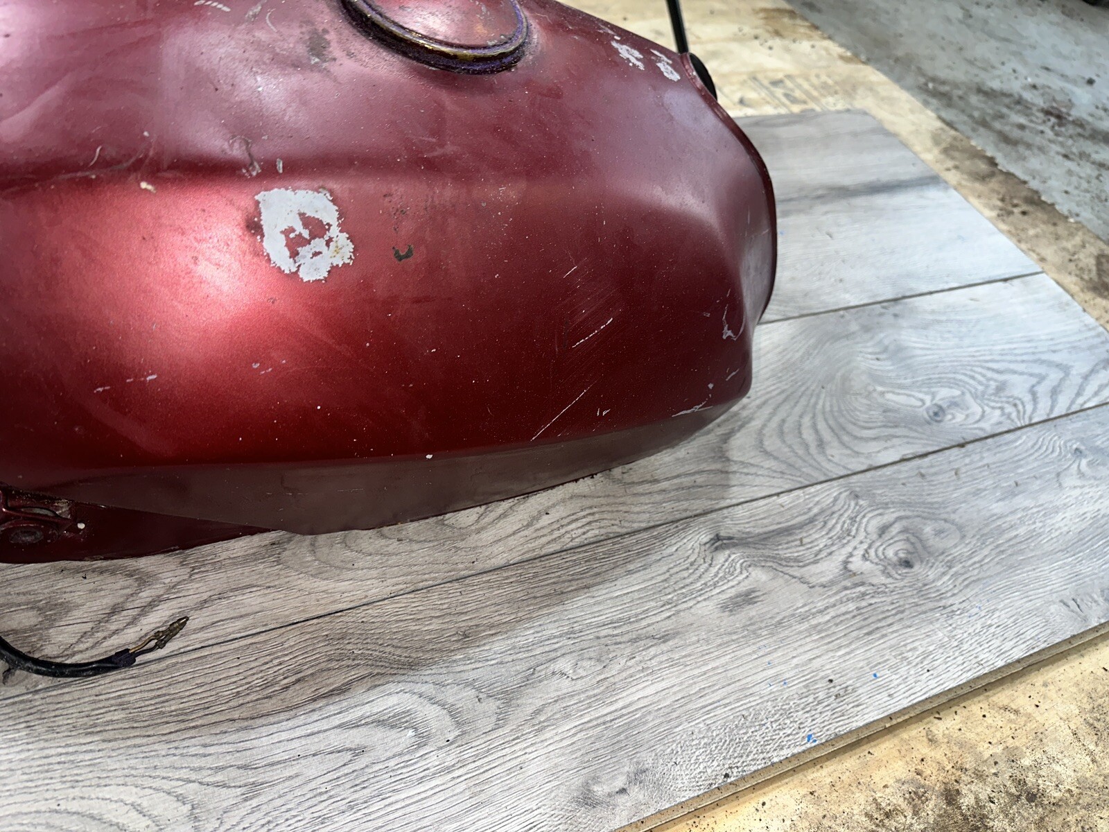 1983 Suzuki GS750E OEM GAS TANK