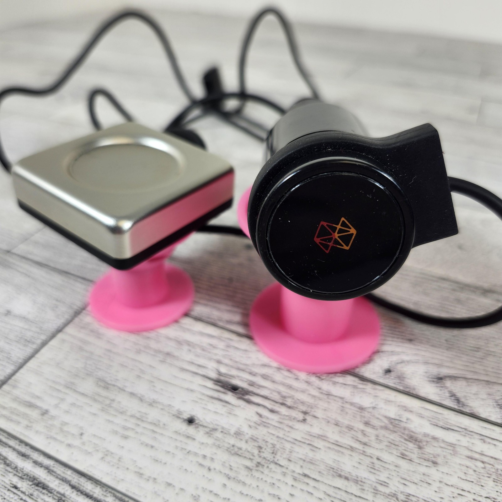 Microsoft Zune Car Pack FM Transmitter Charger Dock Black 30-Pin AUX Adapter