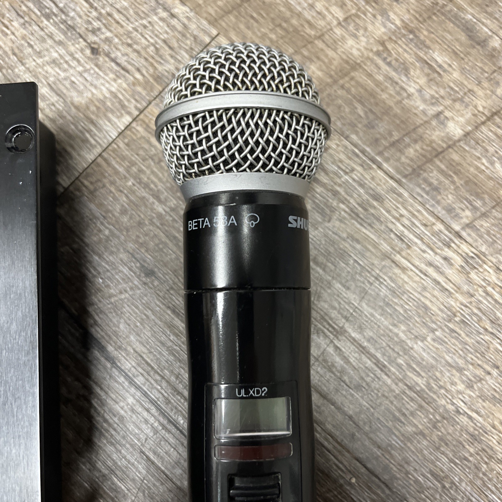 Shure ULXD24/Beta 58A L50 Handheld Wireless Microphone System 632-696 MHz