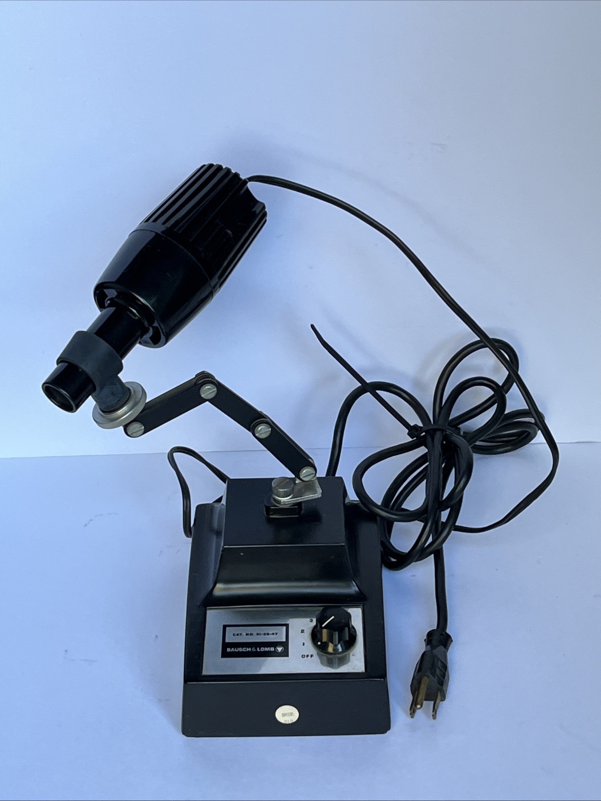 Bausch & Lomb StereoZoom 4 0.7x-3x Microscope 20x wf eyepiece & Illuminator