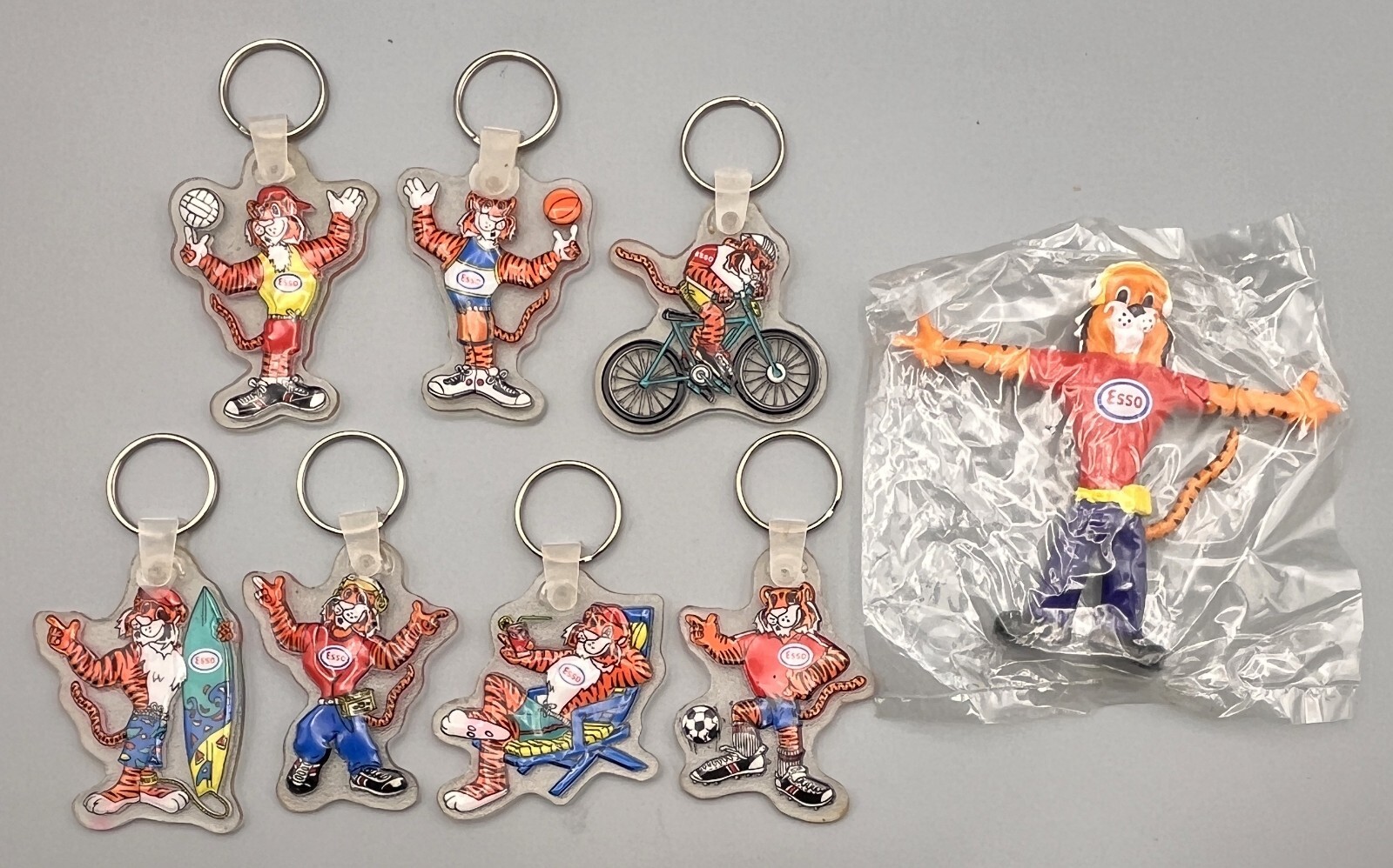 ESSO OIL & GAS PROMO TIGER KEYCHAIN KEYRING LOT of 8 - 2.5" & 3.5" TALL 1980's