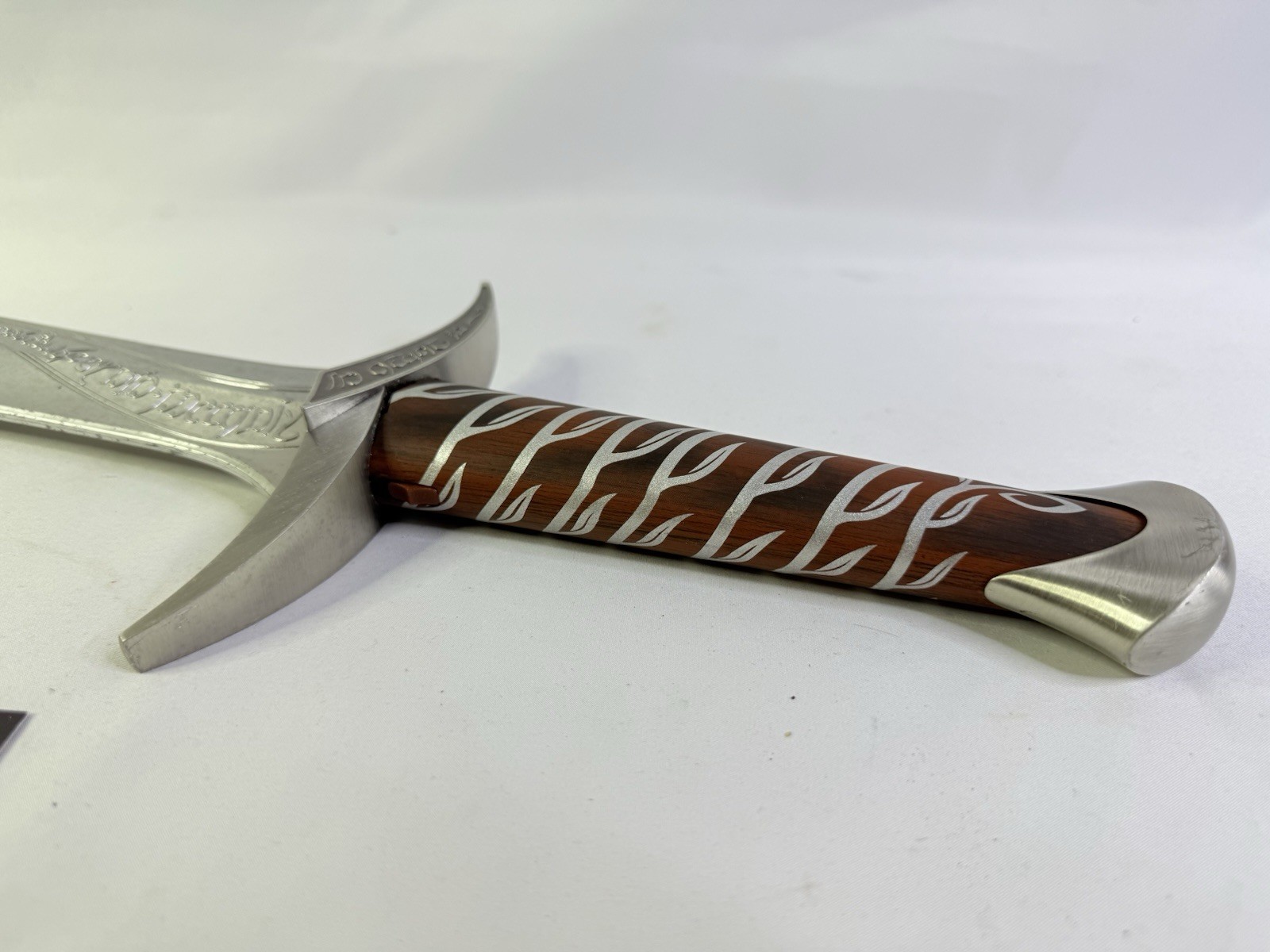 Lord Of The Rings Masters Replica FX Glow Sting Sword Hobbit Frodo Lights Sounds