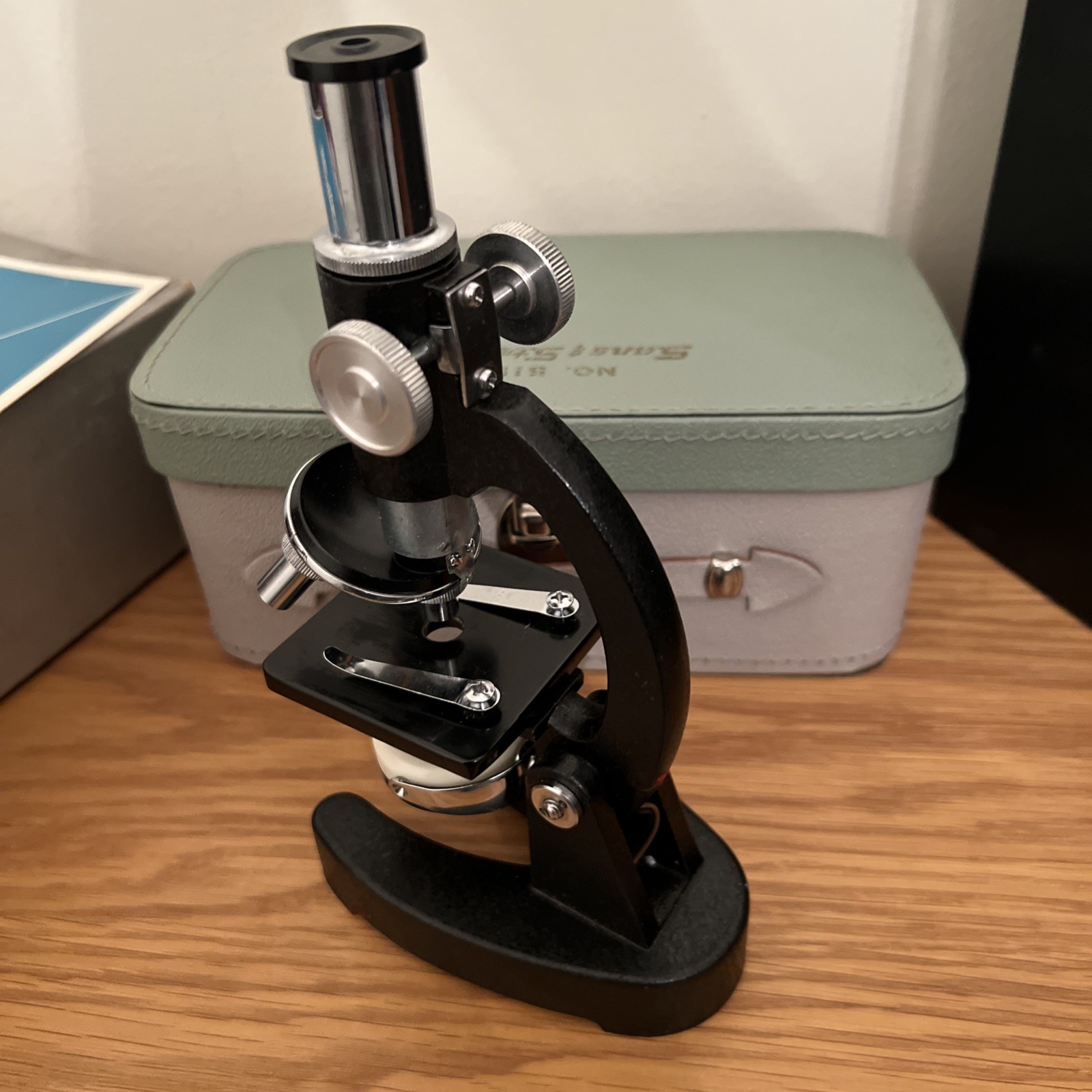 VINTAGE NO. 515 SANS & STREIFFE MICROSCOPE IN ORIGINAL CASE