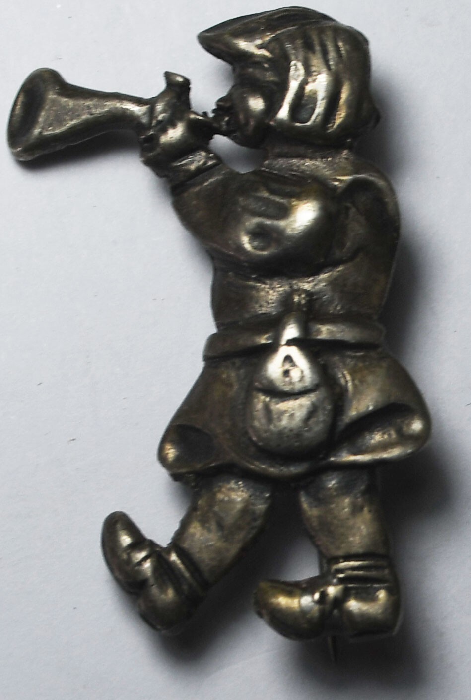 Sterling Silver Horn Trumpet Boy Brooch Pin 40mm x 24mm