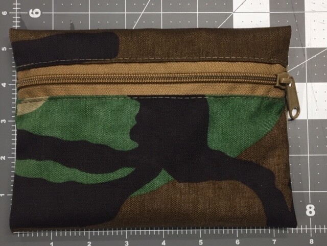 LIVESOUTSIDE.COM M81 Woodland Camo Tactical Green Zipper Bag Small USA Made Army