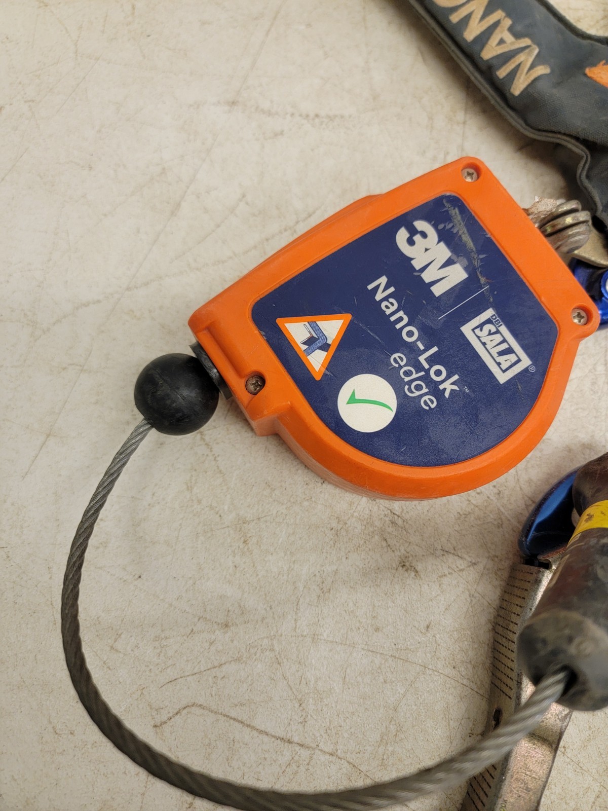 3M DBI SALA NANO-LOK 8' EDGE 3500231 DUAL LEG SELF RETRACTING LIFELINE LANYARD👁