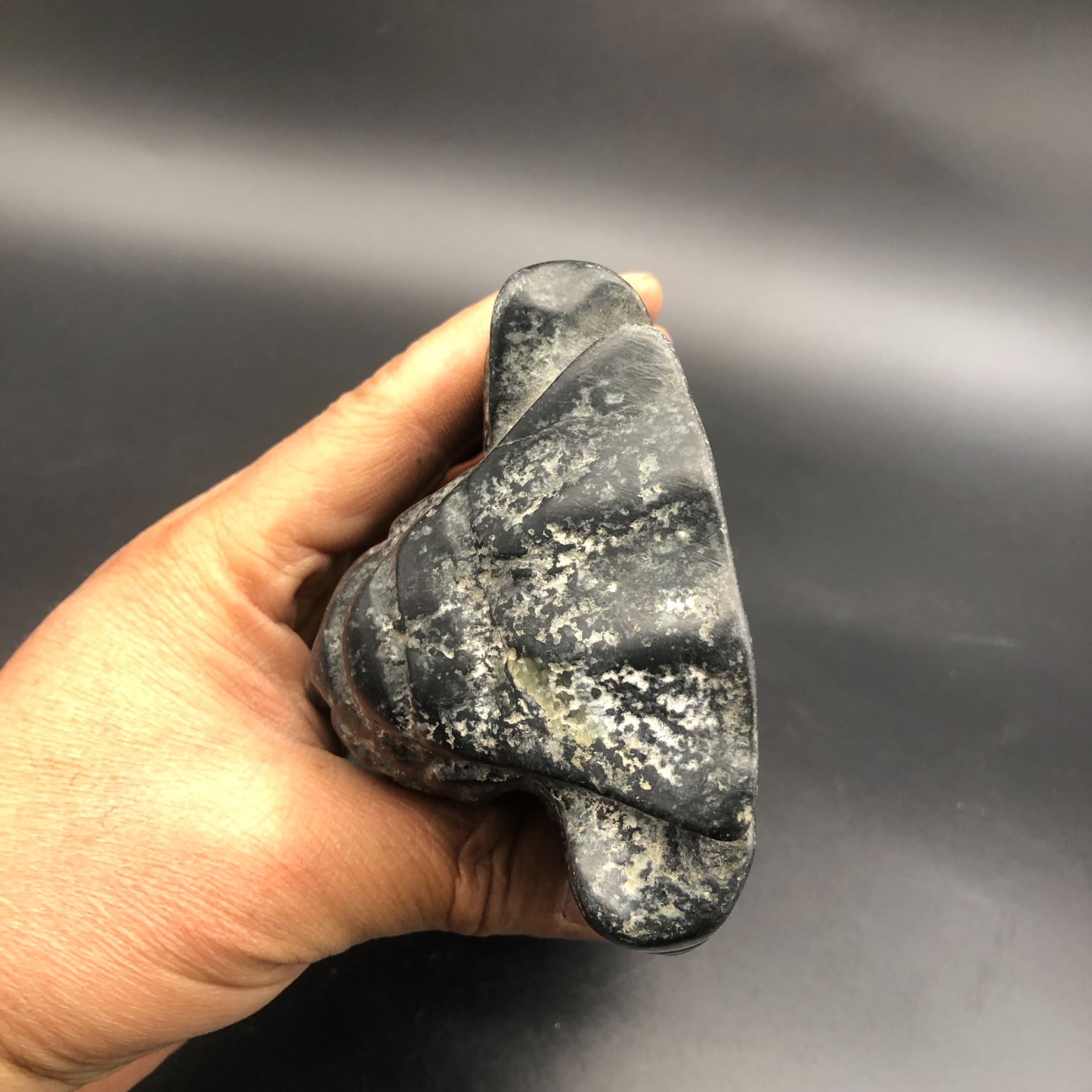 Old HongShan Culture Meteorite Jade Hand-Carved Sun God Helios Statue