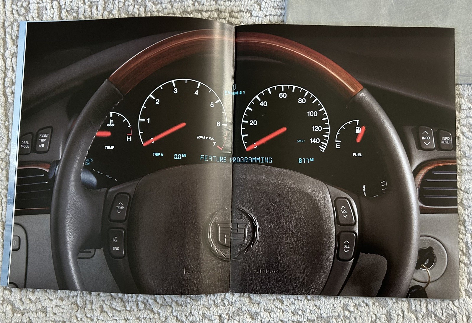 2003 Cadillac Seville Sales Brochure, mint condition