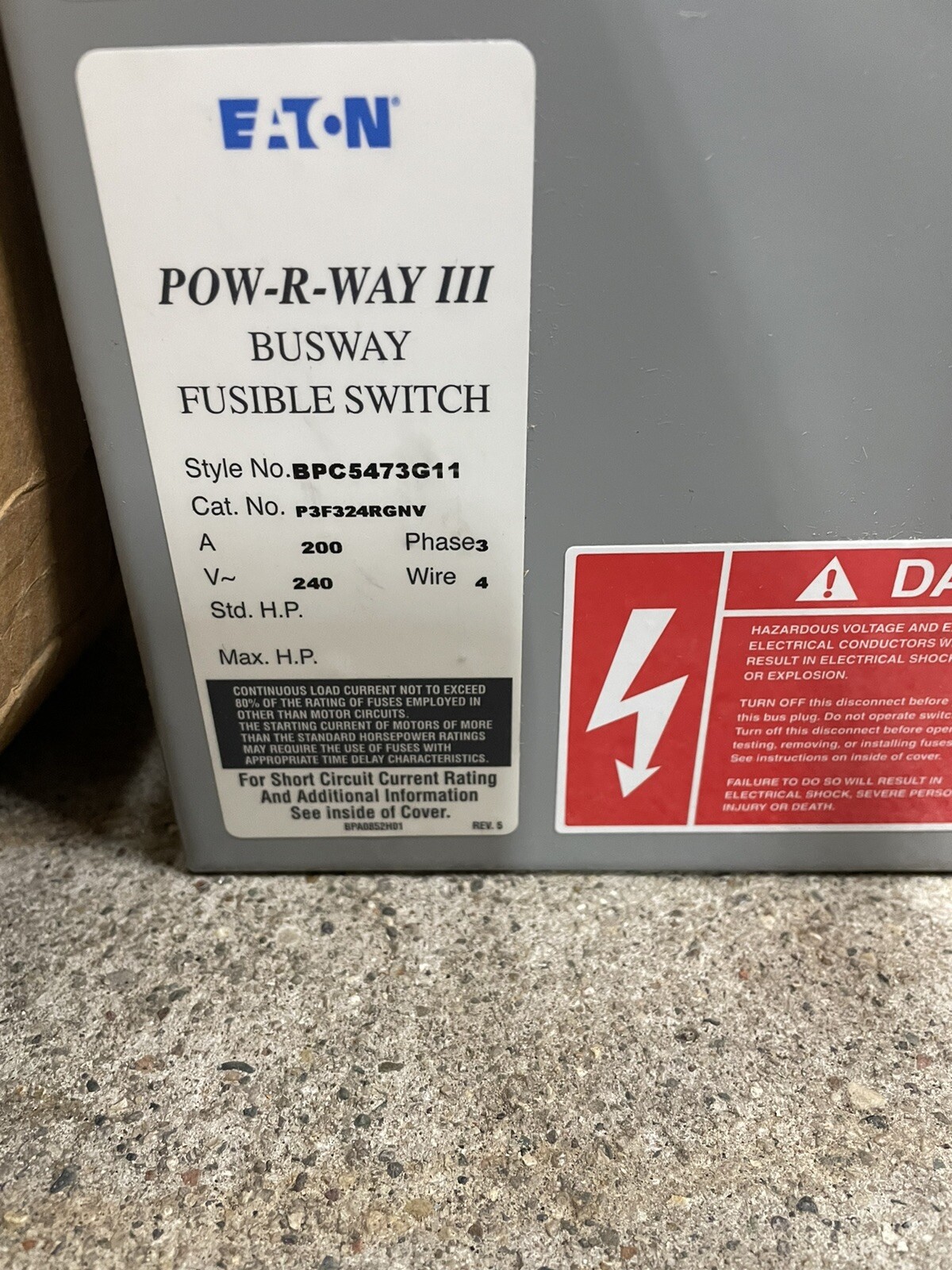 NEW Eaton Cutler Hammer P3F324RGNV 200A 240V Fusible Busway Bus Plug 200 Amp