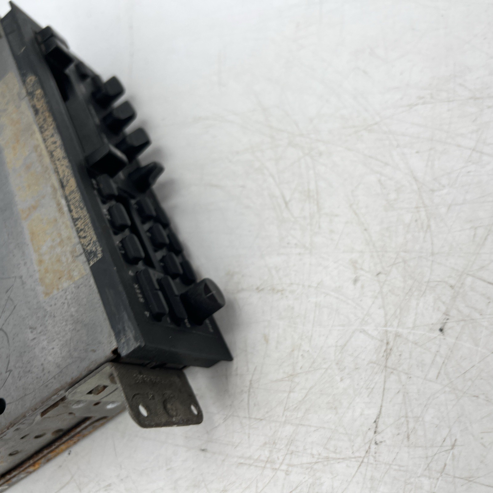 87-97 Ford Radio AM FM Stereo Cassette Mustang Escort Thunderbird Capri