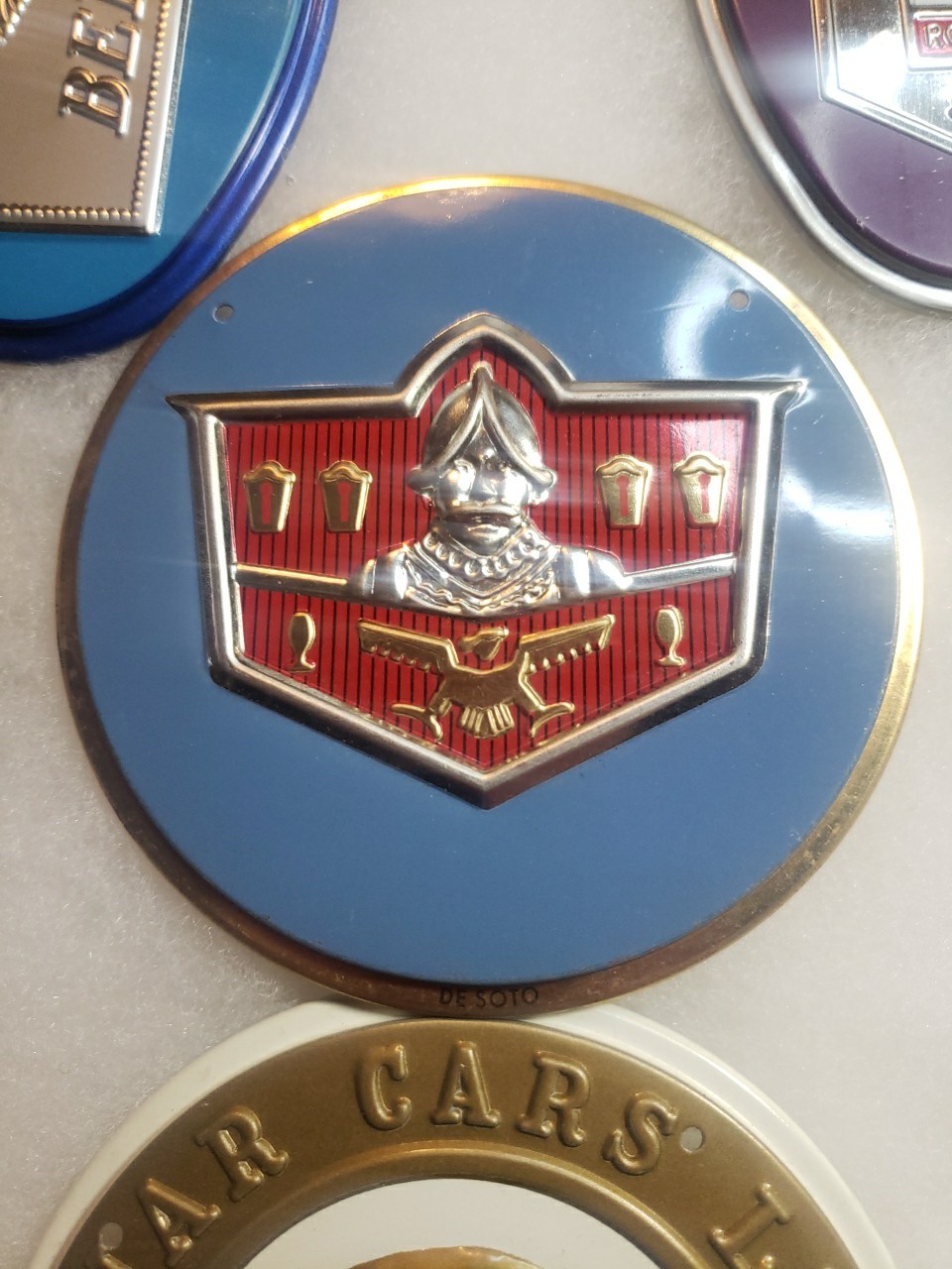 ORIGINAL 1950S WHEATIES CEREAL PREMIUM METAL AUTOMOBILE EMBLEMS SET 14 IN Case