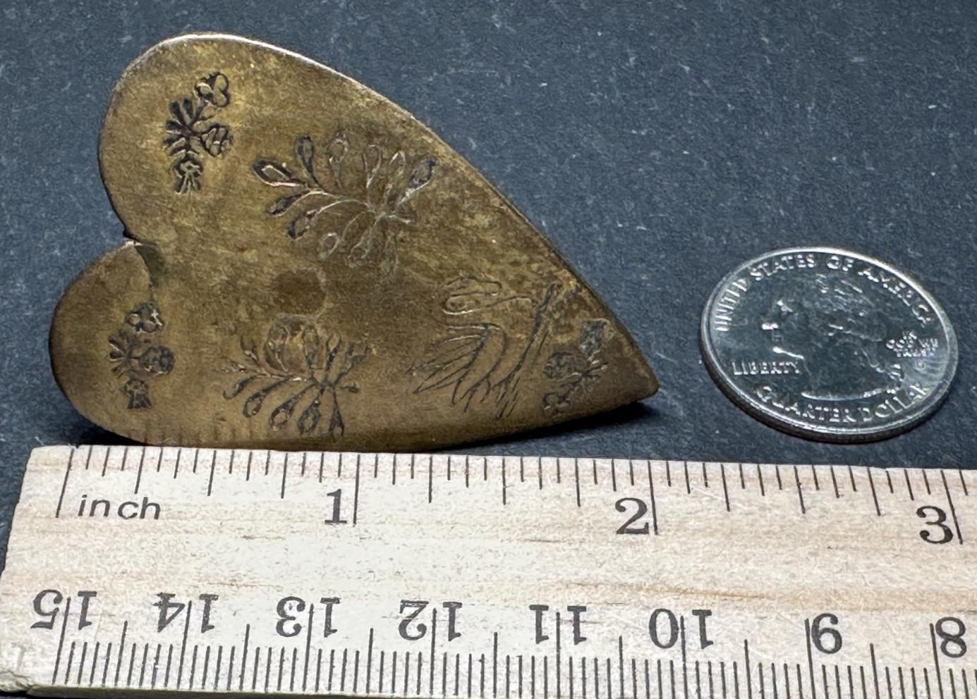 ANTIQUE 2" METAL HEART CLAVOS DECORATIVE NAIL - SWAN ROSE SHAMROCK THISTLE H367