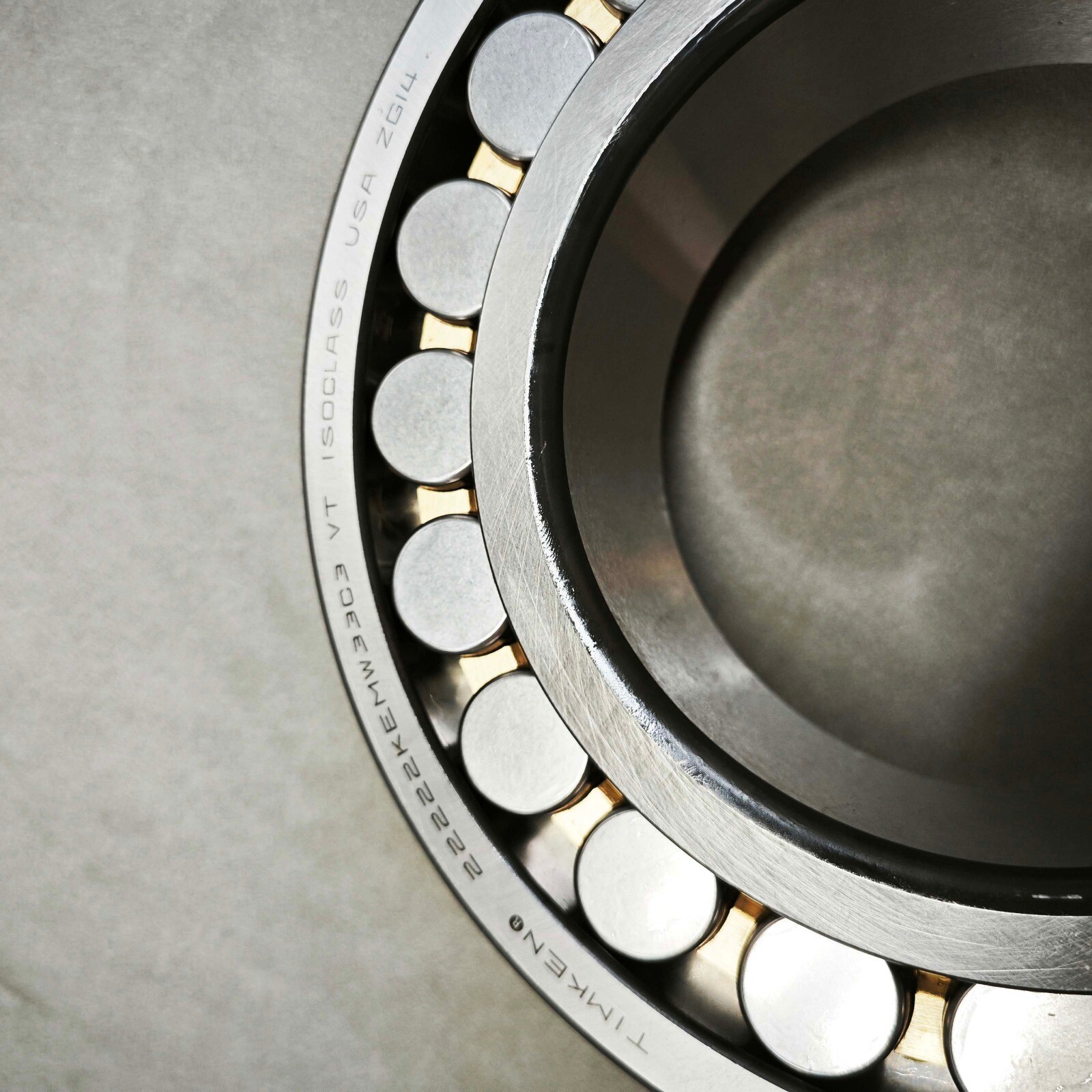 New Spherical Roller Bearing for Timken 110 x 200 x 53 mm 22222KEMW33C3