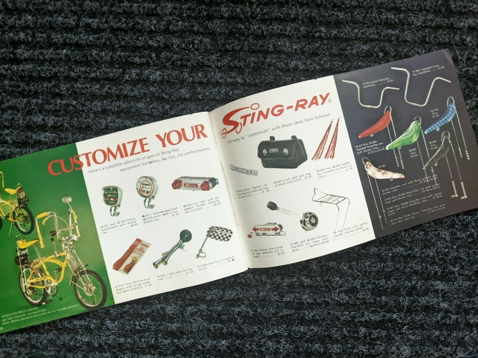 Schwinn 1972 Original Bicycle Sales Catalog~Bikes-Paramount-Stingray 72