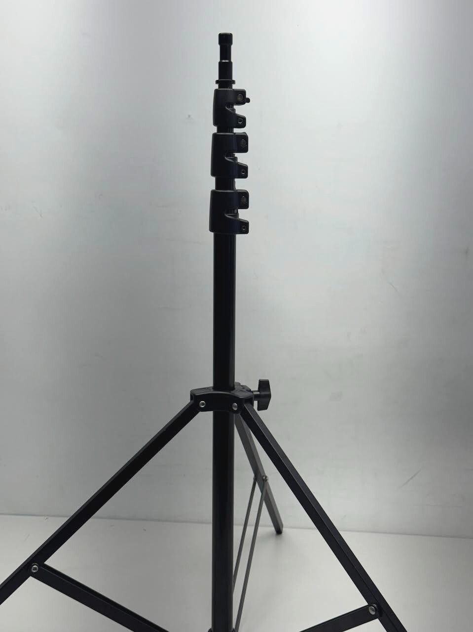 Lowel O1-33 Omni Light Stand (9') (Gun Metal)