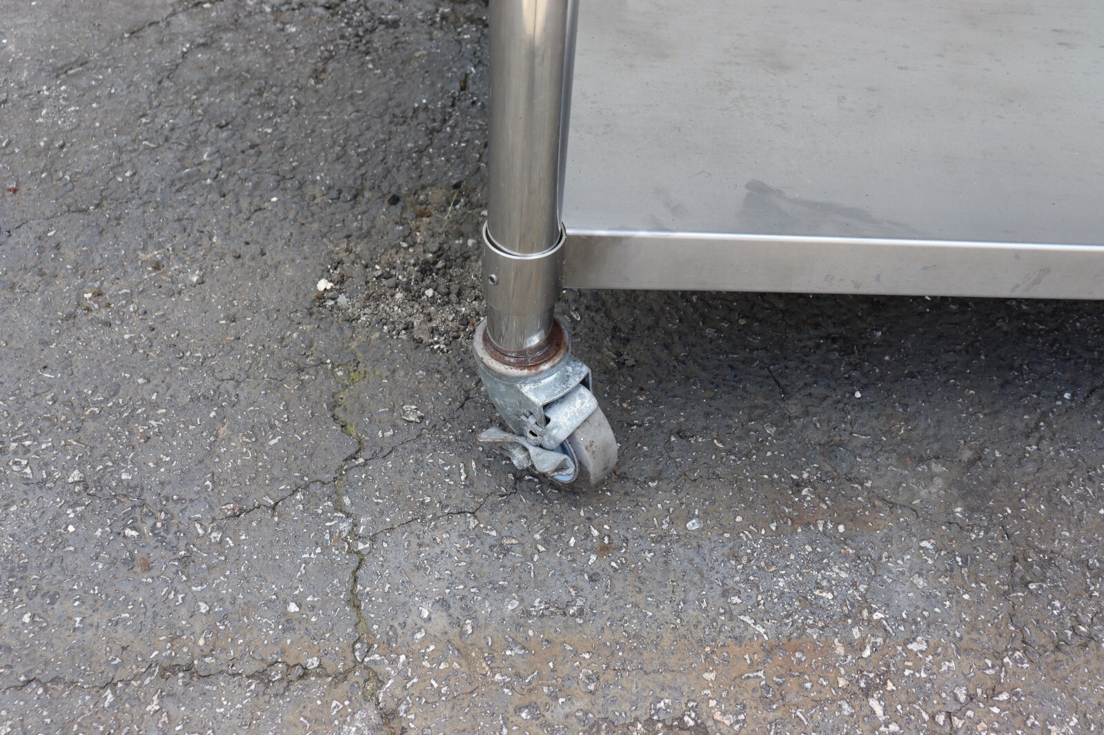 Klinger's PES-3048 48" Stainless Steel Equipment Stand, w/ Casters, Used