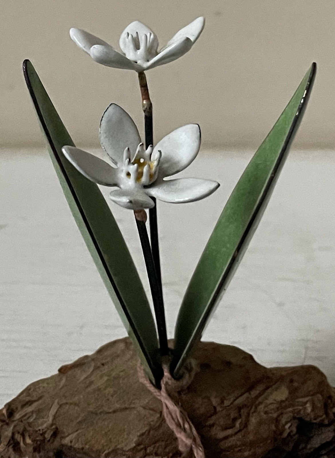 Vintage Bovano Of Cheshire Ornamental Sculpture On Drift Wood & Metal Flowers